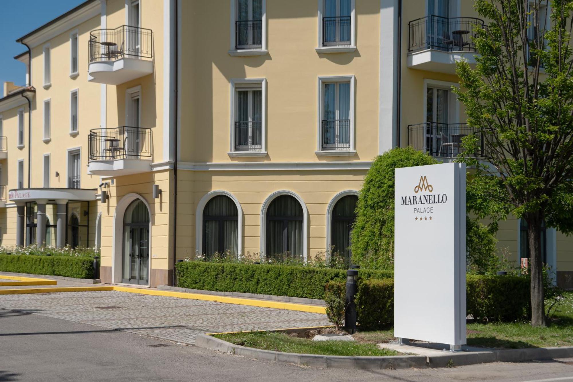 Maranello Palace Esterno foto